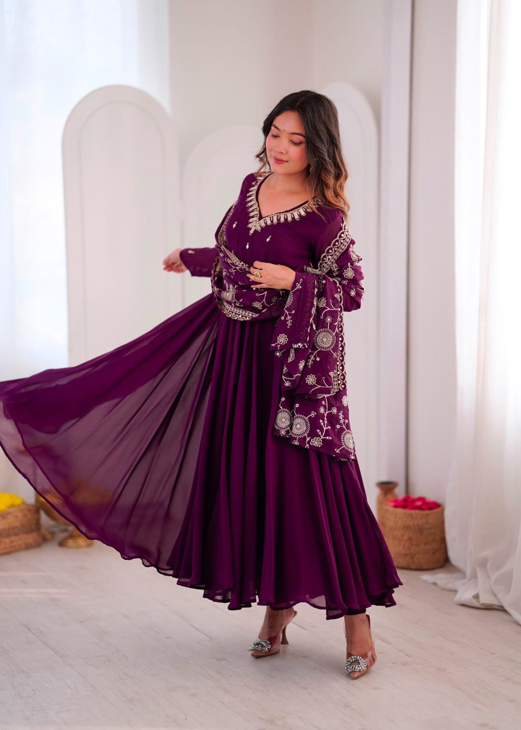 Mirror Mehfil — The 7-Meter Royal Anarkali