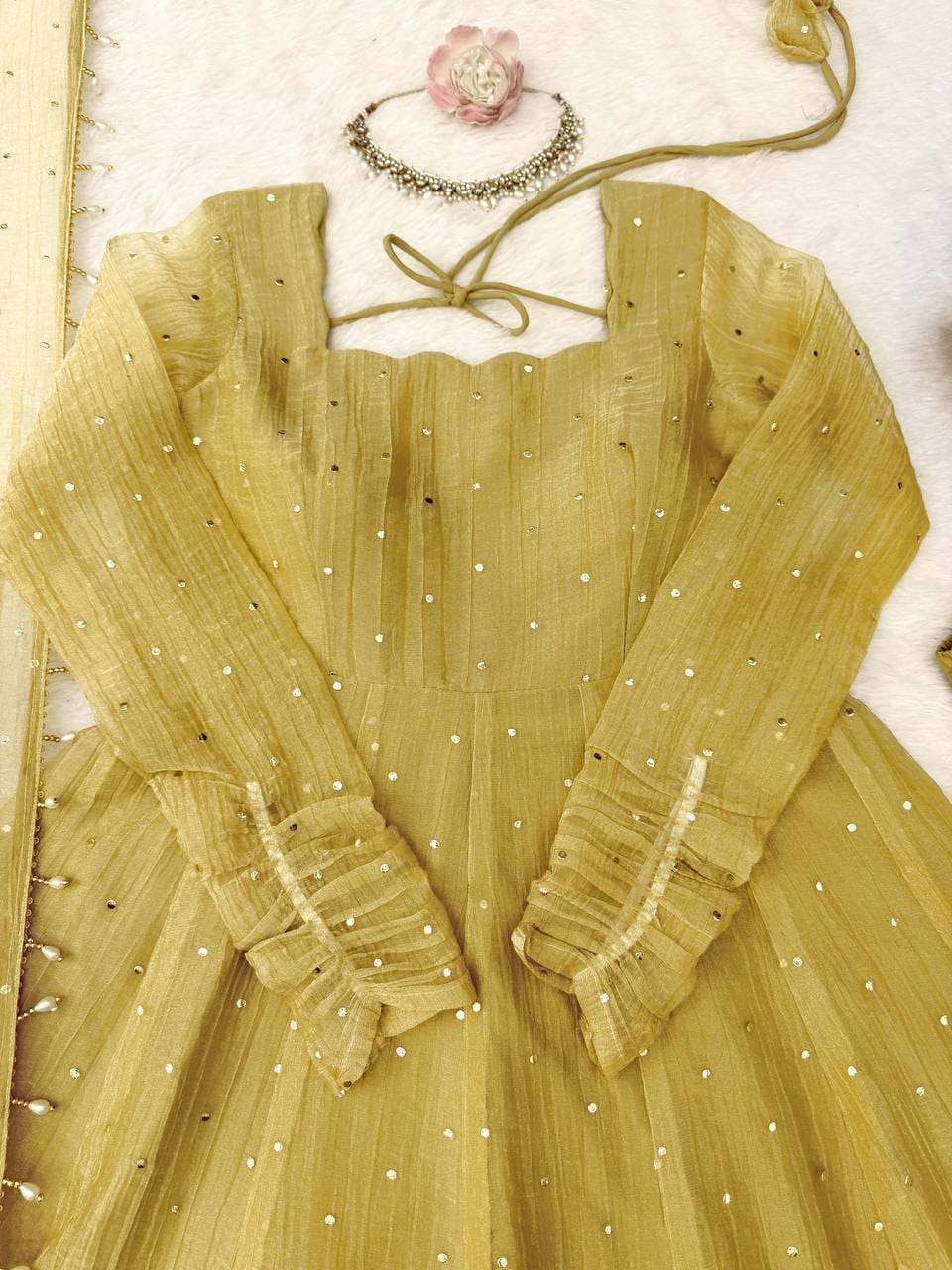 Salsa silk suit