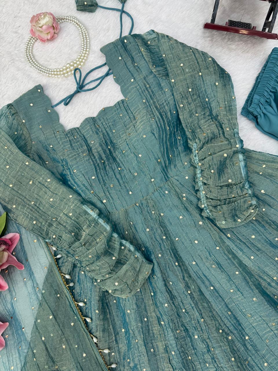 Salsa silk suit