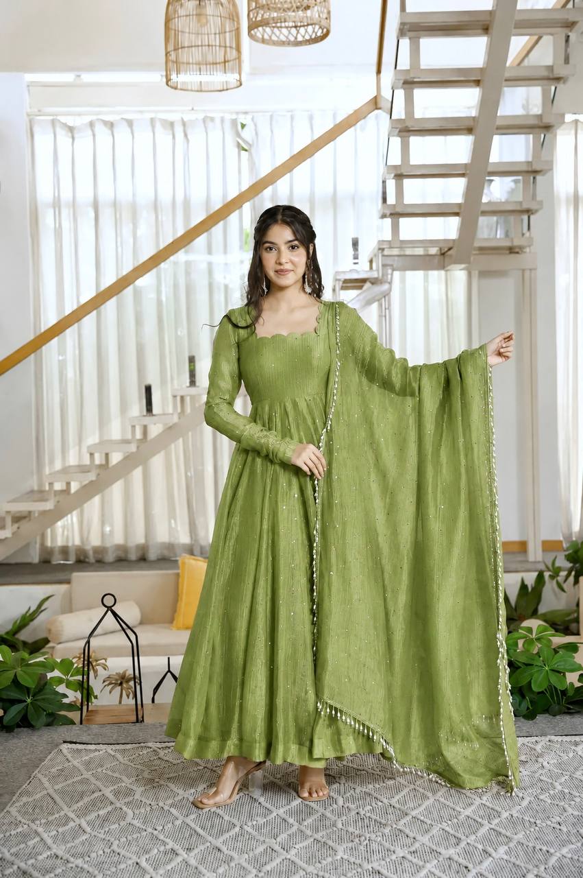 Salsa silk suit