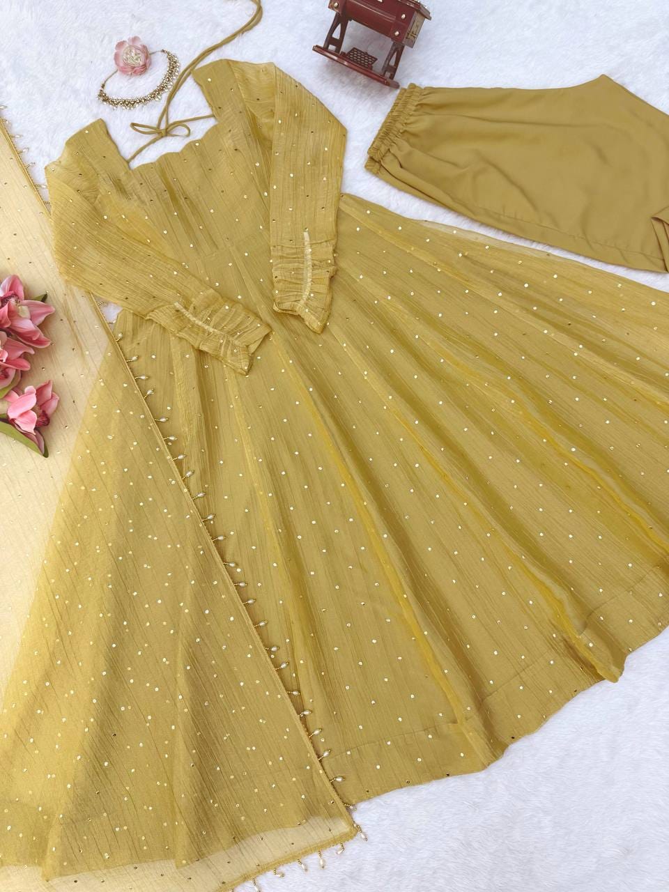 Salsa silk suit