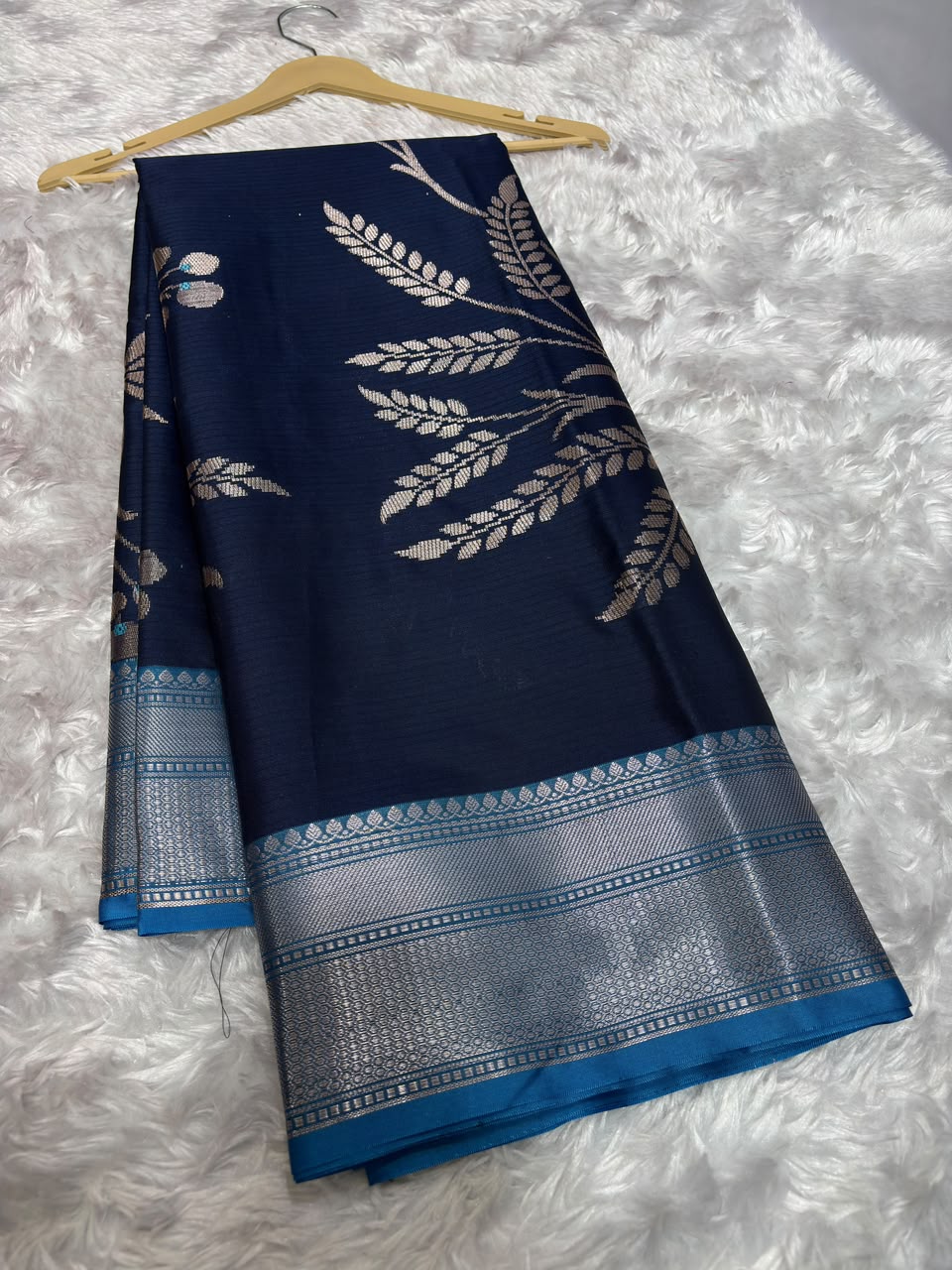 Banrasi night blue