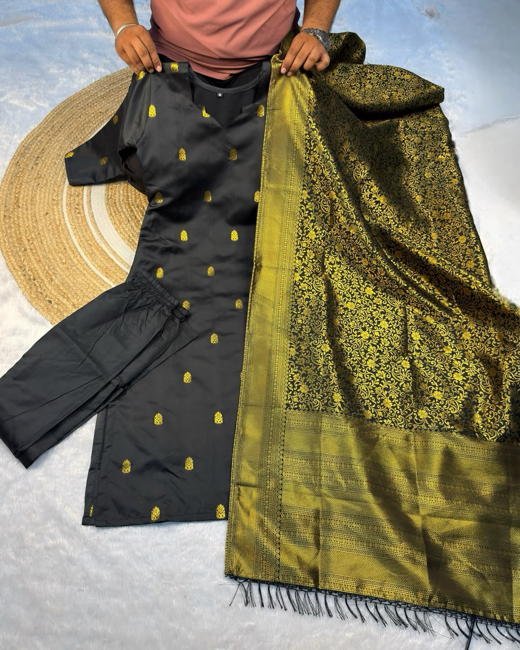 Banrasi silk kurthi