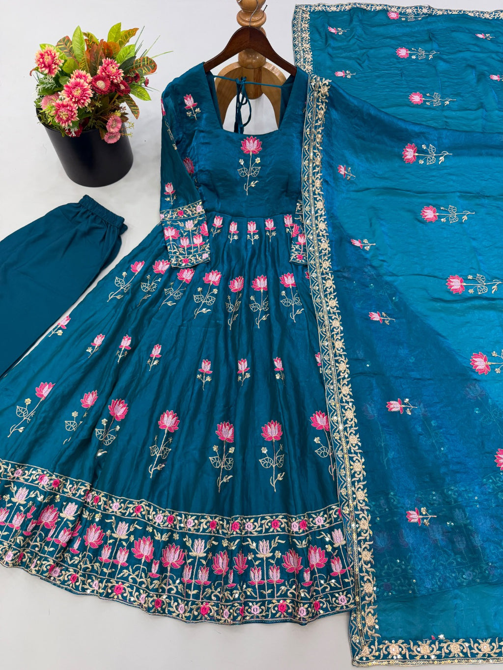 Floral fendy suits