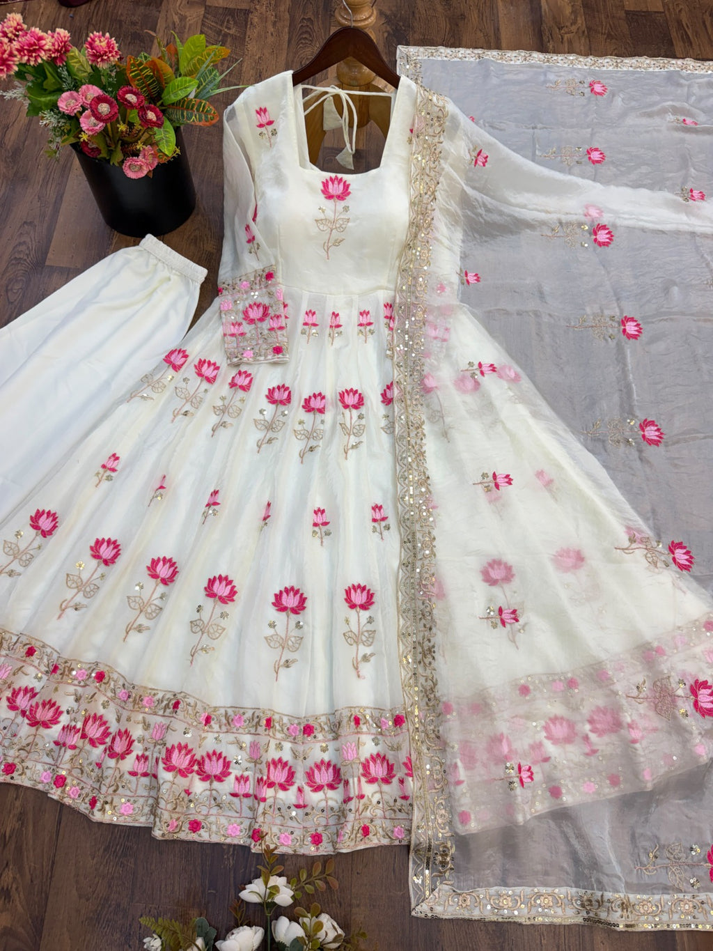 Floral fendy suits