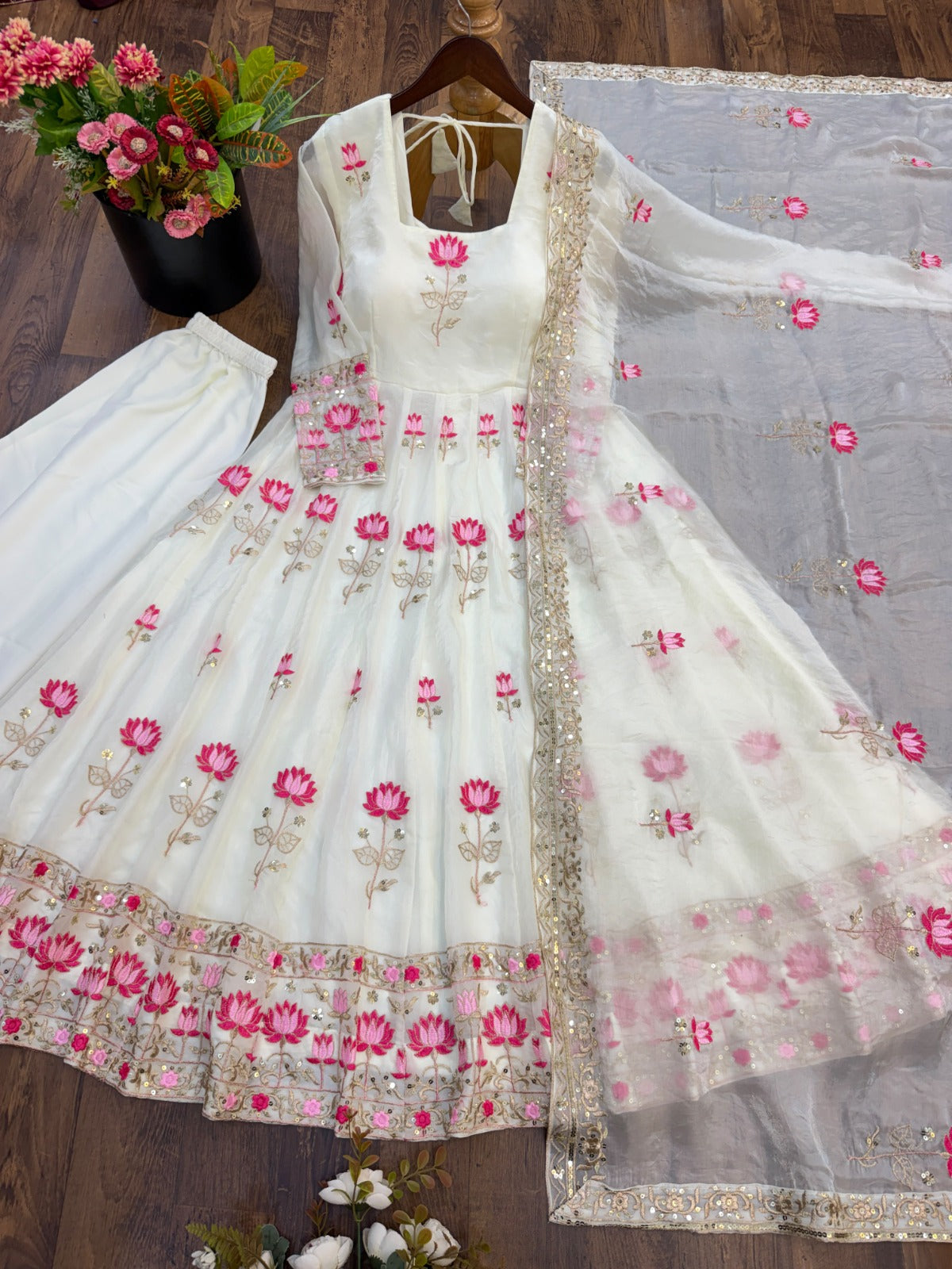 Floral fendy suits