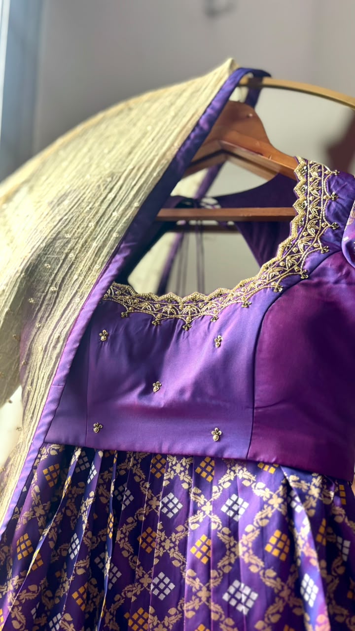 GOLDEN × PURPLE BANDHEJ DREAM